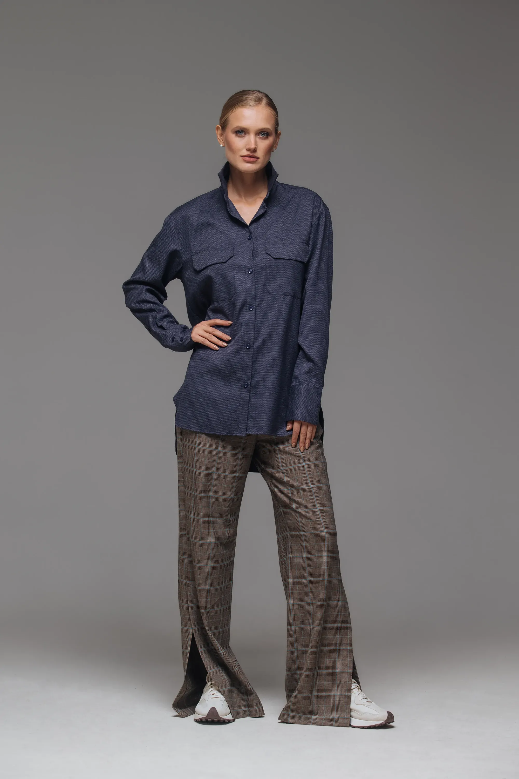 Блузка жіноча Ейфорія – темно синя комір Вишитий одяг для усієї родини 1204