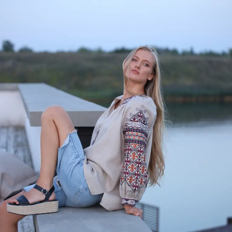 Вишиванка жіноча Чернігівщина Вишитий одяг для усієї родини 3131