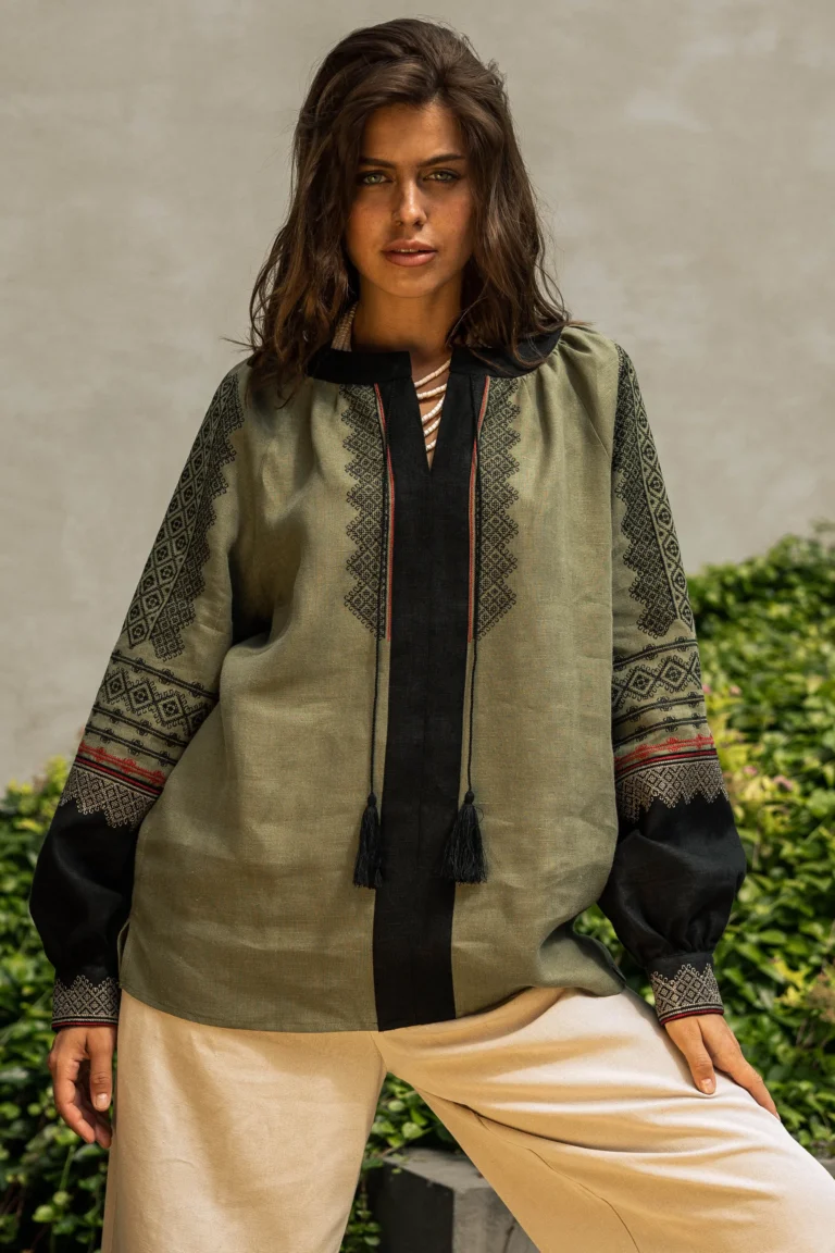 Вишиванка жіноча Рідня зелена Вишитий одяг для усієї родини 36949