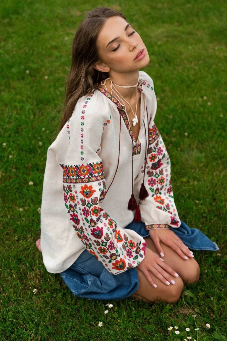 Women’s Embroidered shirt from the Frankivsk Region Ukrainian brand of embroidered clothing 40898