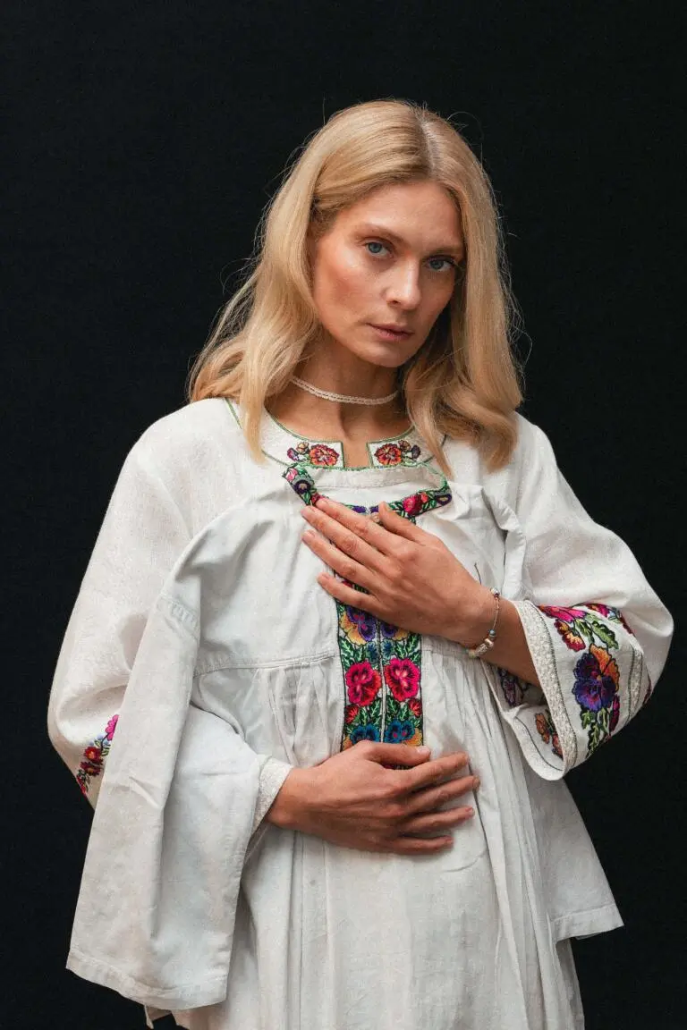 Вишиванка жіноча Розмай Вишитий одяг для усієї родини 16701