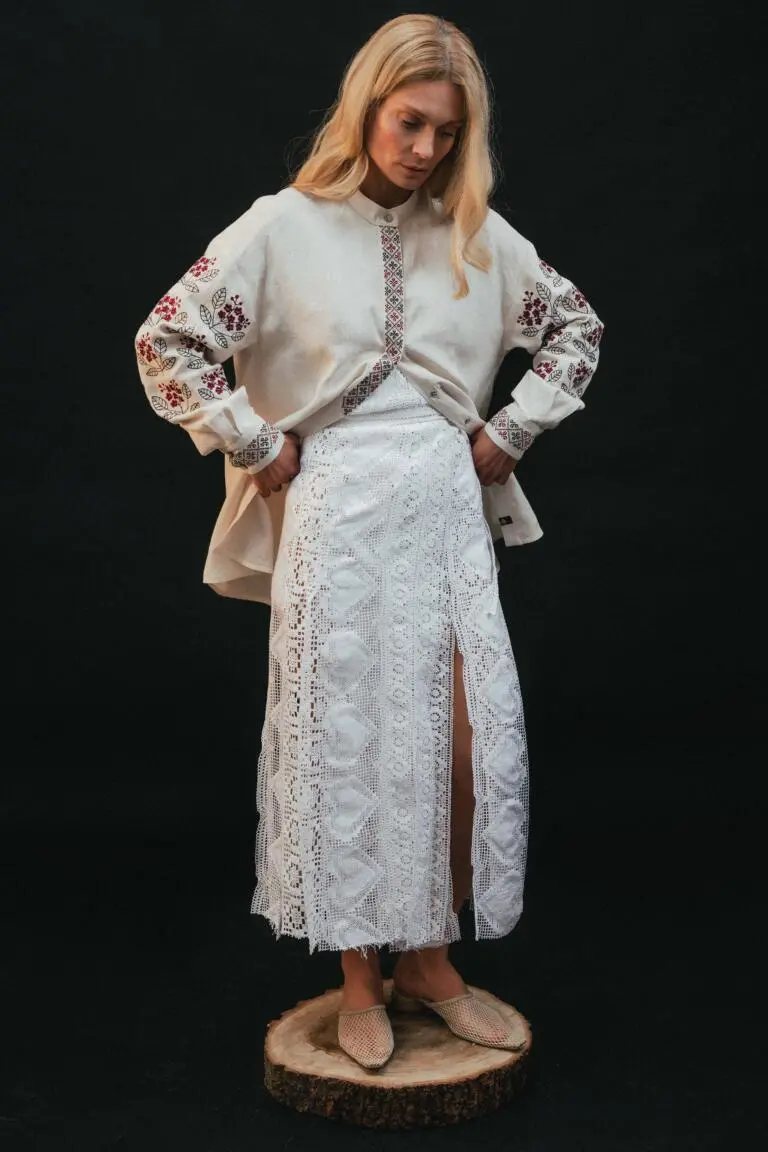 Вишиванка жіноча Вишневий цвіт Вишитий одяг для усієї родини 16674