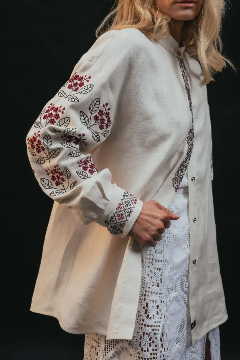Вишиванка жіноча Вишневий цвіт Вишитий одяг для усієї родини 16677