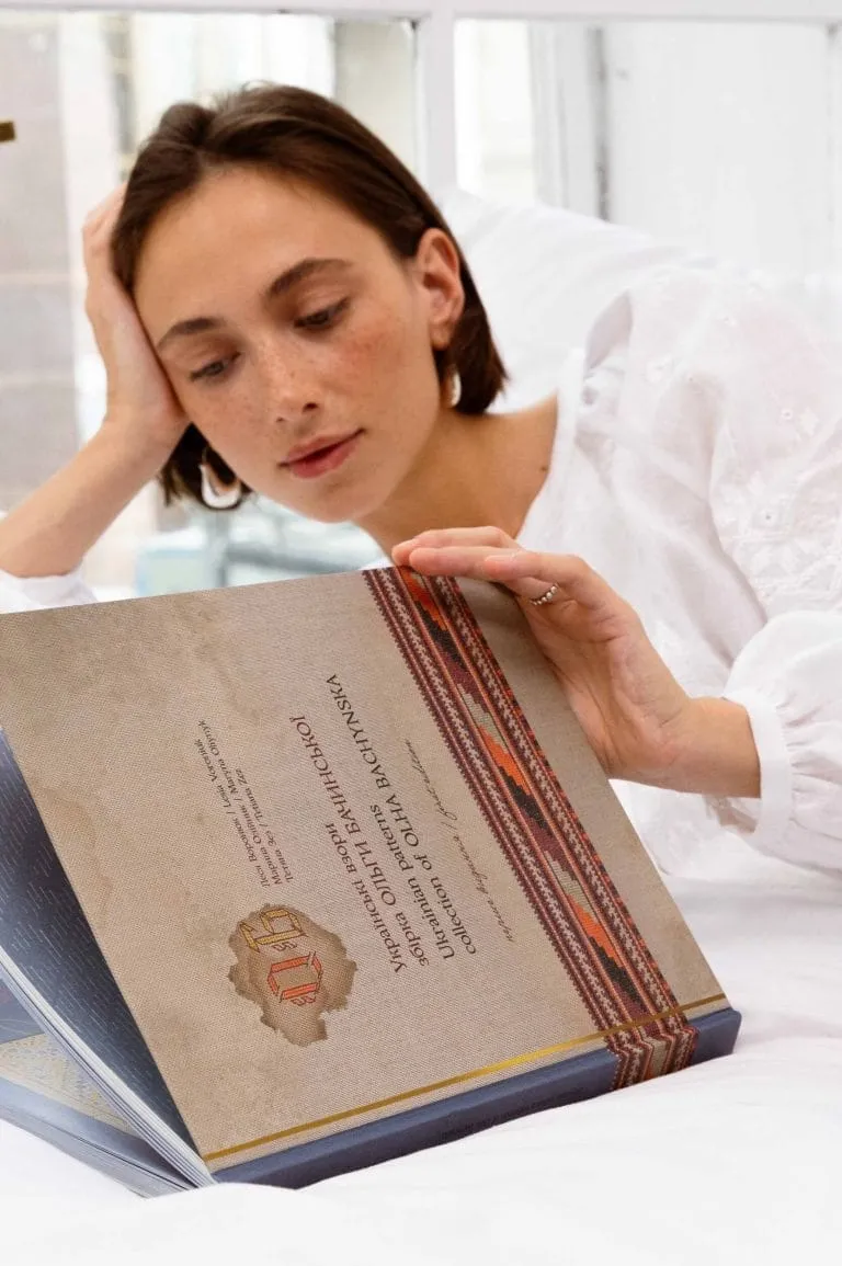 Книга “Українські взори. Збірка Ольги Бачинської” Вишитий одяг для усієї родини 23018