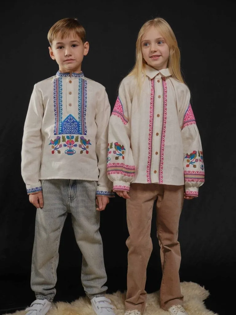 Вишиванка для дівчинки Снігурі Вишитий одяг для усієї родини 26339
