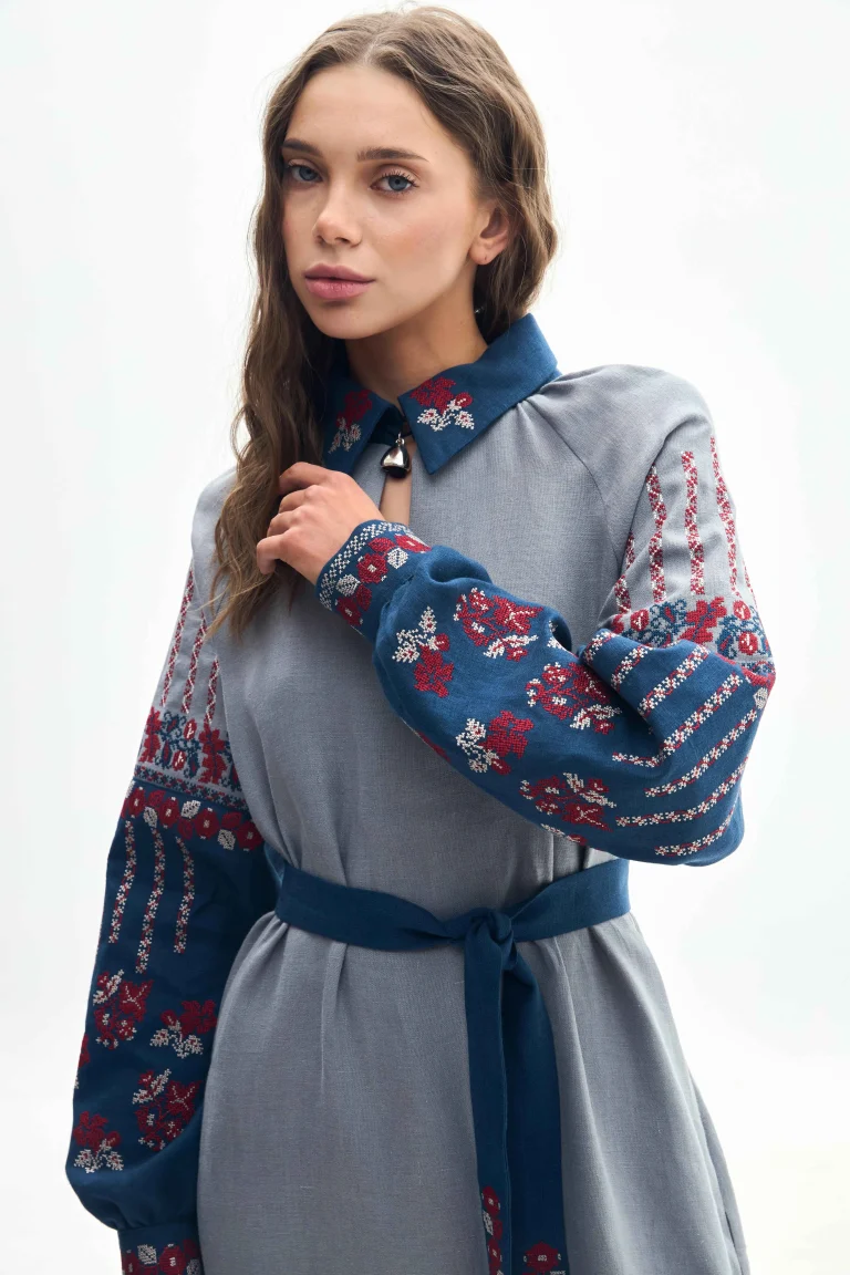 Вишита сукня Луганщина темно-синя Вишитий одяг для усієї родини 31047