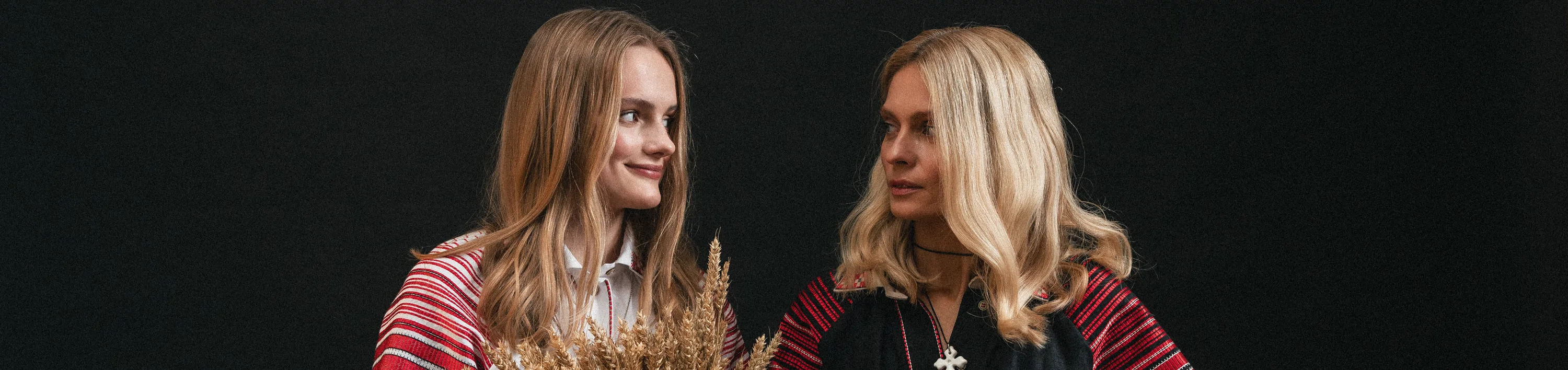 Про нас Вишитий одяг для усієї родини 35258