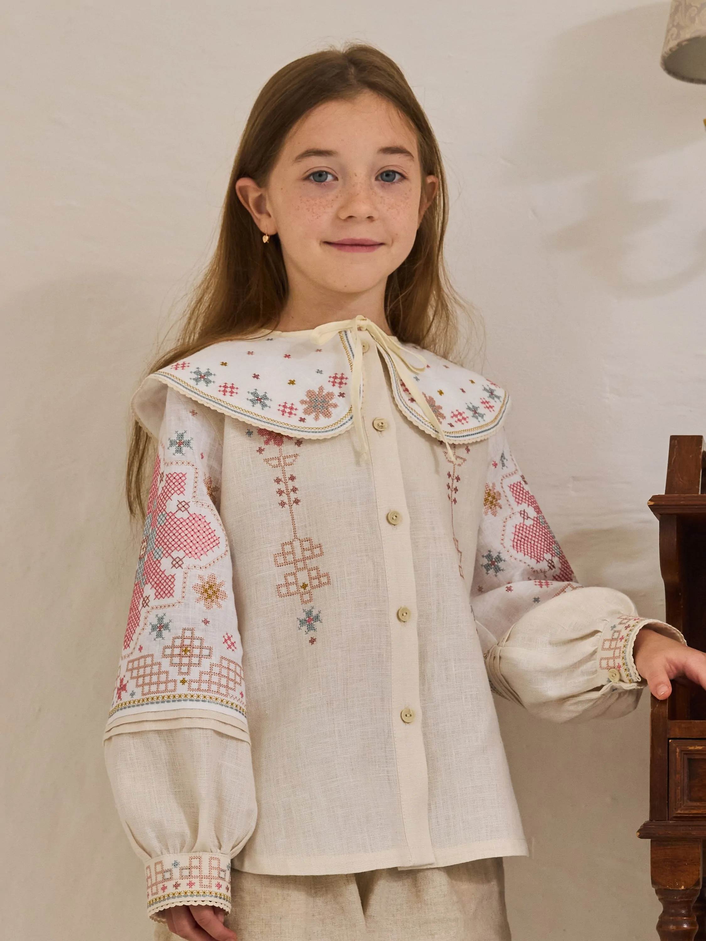 Вишиванка для дівчинки Світанок Вишитий одяг для усієї родини 35352