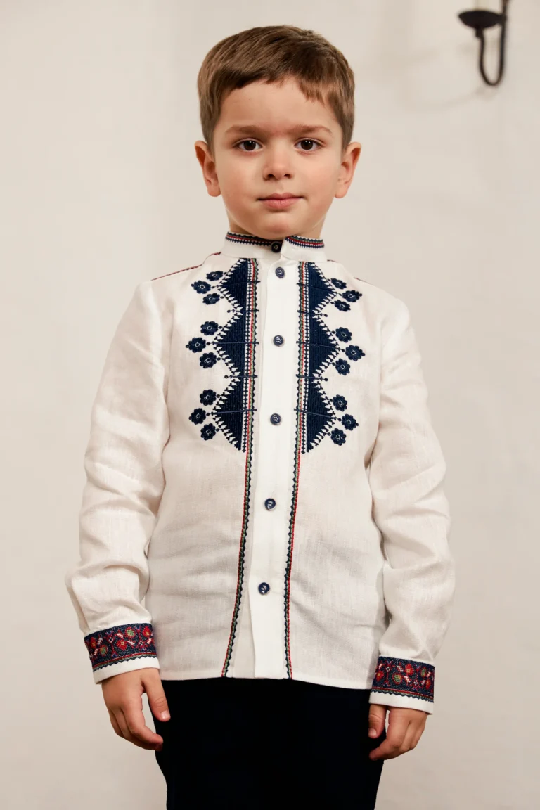  Вишитий одяг для усієї родини 35977