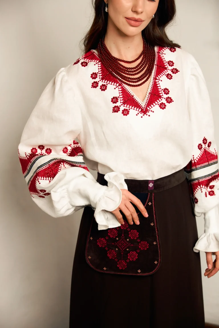 Намисто семирядне гранатового кольору Вишитий одяг для усієї родини 36009