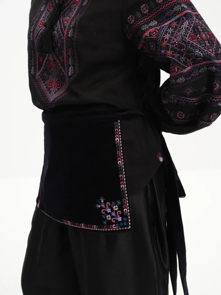 Basque Yafinovy Tsvit Ukrainian brand of embroidered clothing 37867