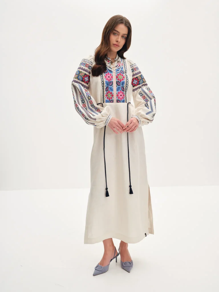 Вишита сукня Коломийка Вишитий одяг для усієї родини 38062