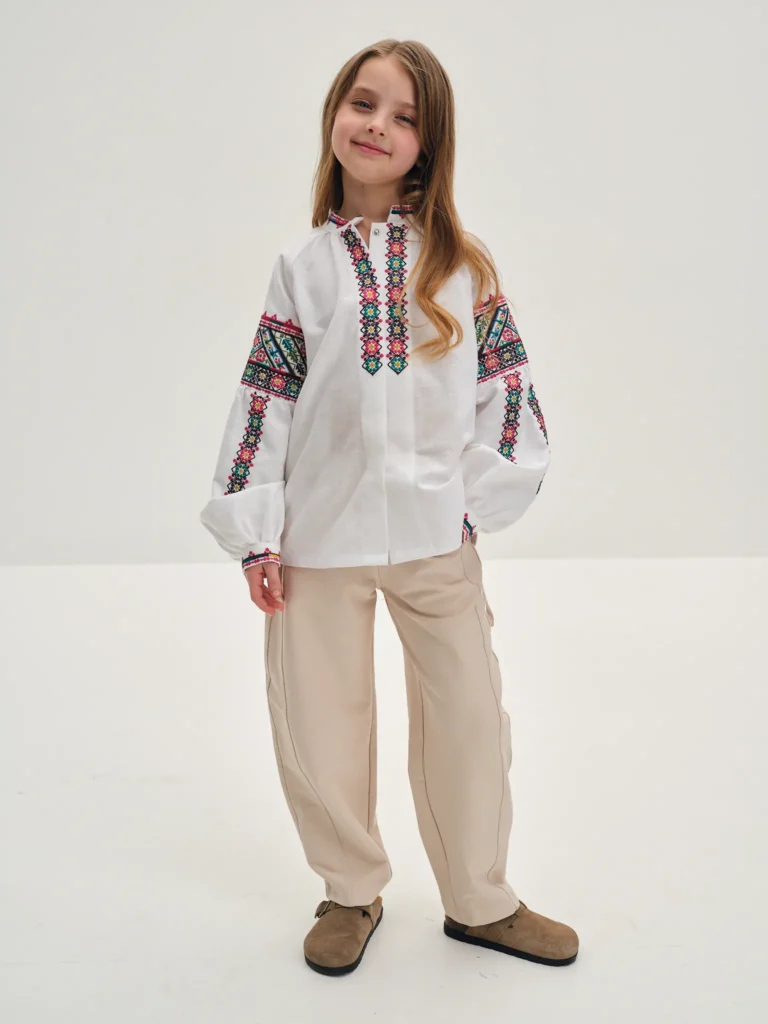 Вишиванка для дівчинки Чічка Вишитий одяг для усієї родини 37894