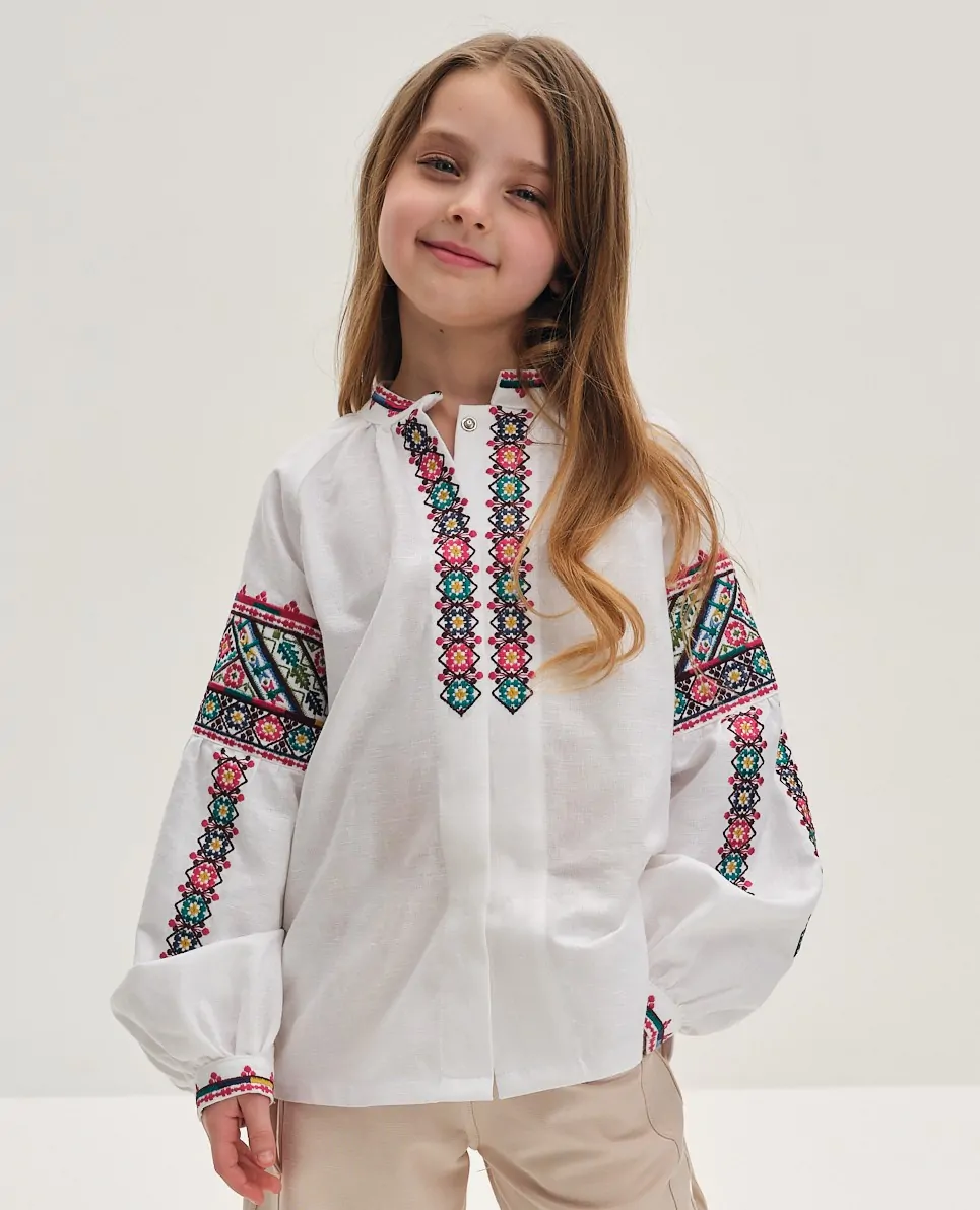 Вишиванка для дівчинки Чічка Вишитий одяг для усієї родини 37898