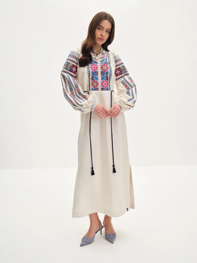 Вишита сукня Коломийка Вишитий одяг для усієї родини 38395