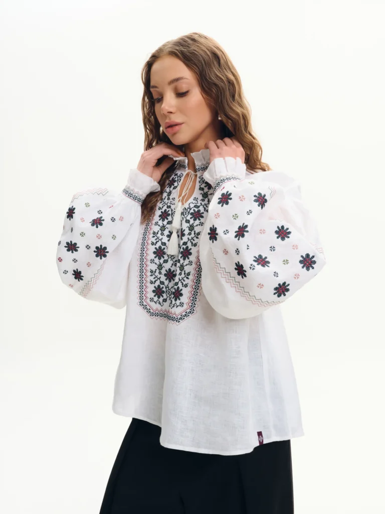 Women’s Embroidered shirt, Kyiv Region Ukrainian brand of embroidered clothing 40037