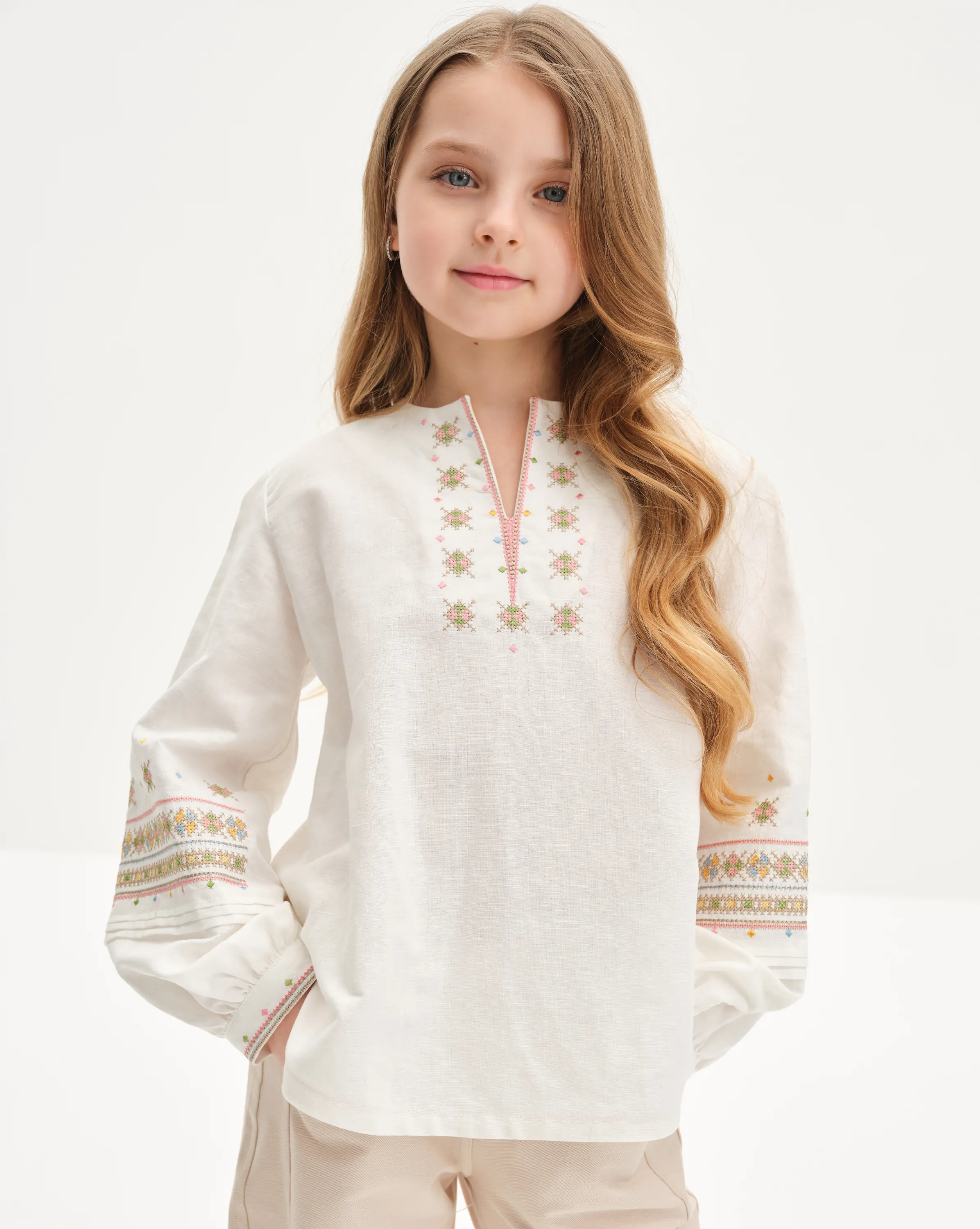 Вишиванка Золотко для дівчинки Вишитий одяг для усієї родини 38783