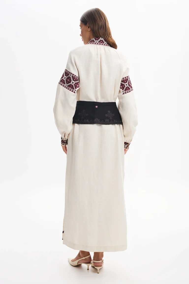 Baska Tanok Ukrainian brand of embroidered clothing 45201